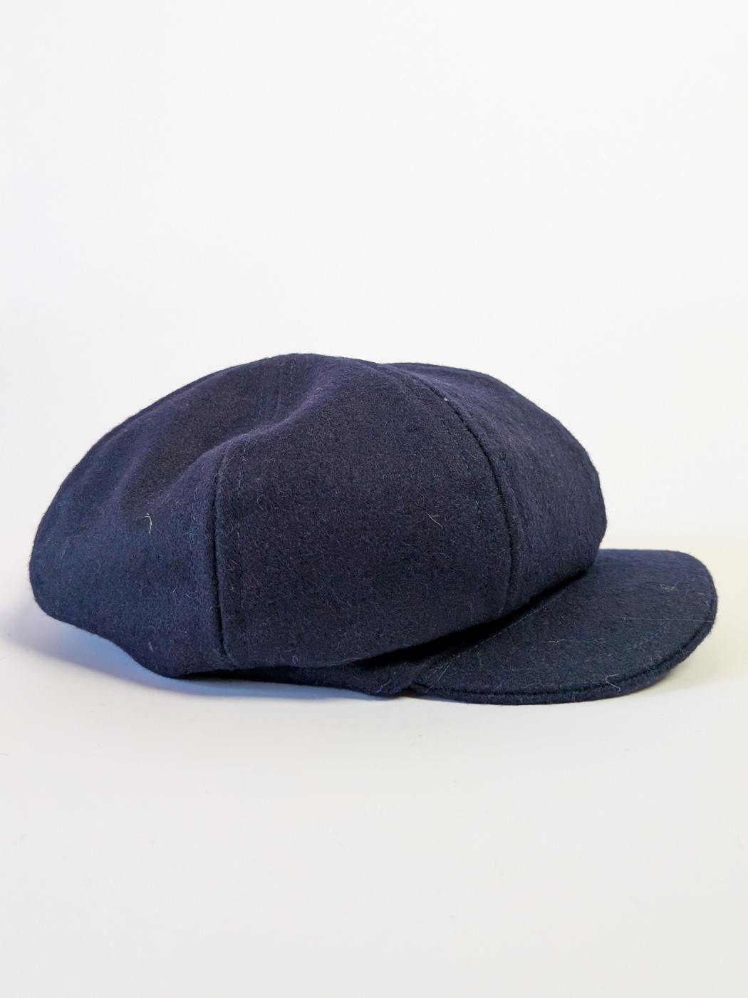 navy blue peaky blinders cap in tweed