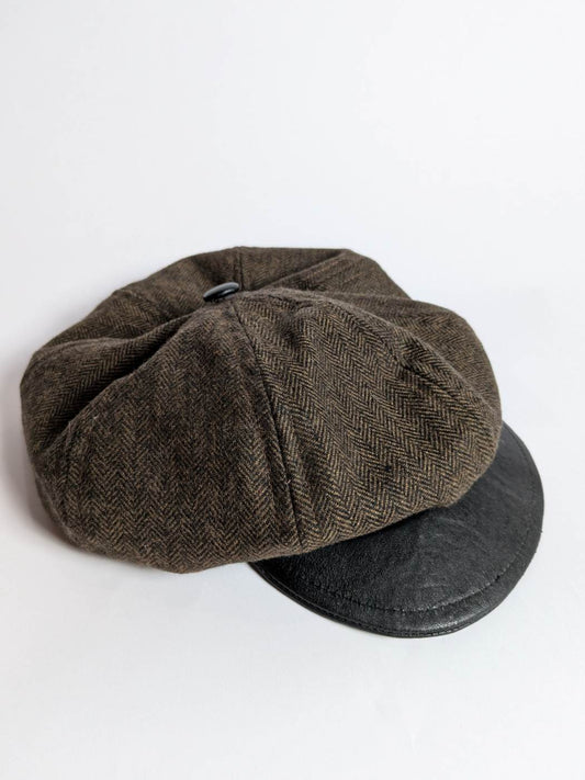 brown tweed cap in leather front