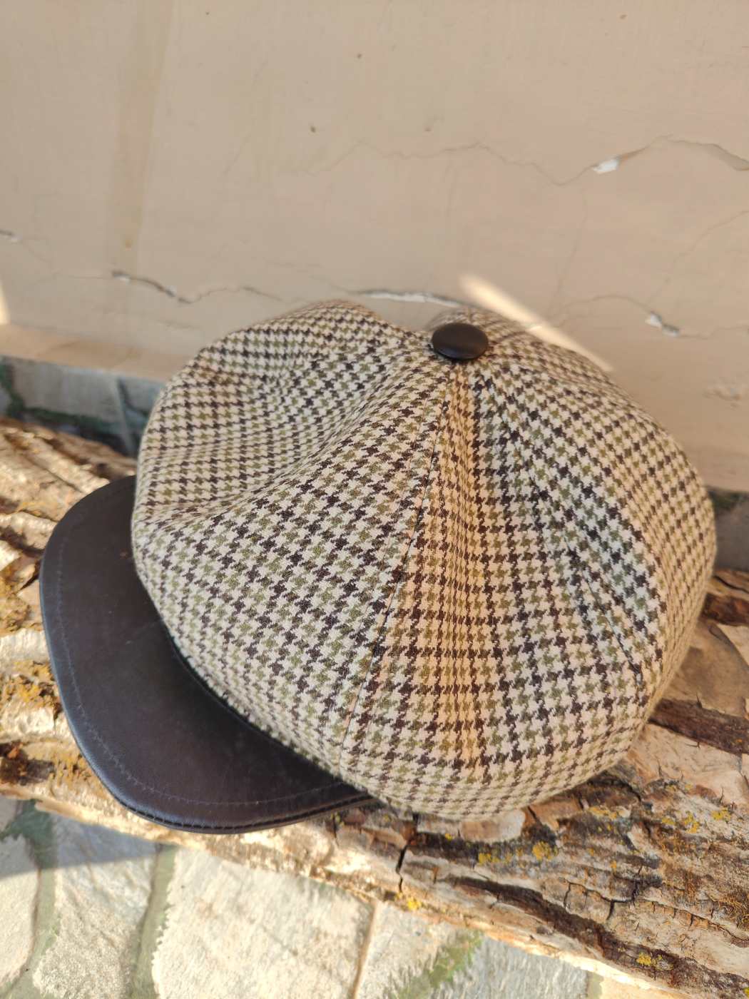 tweed leather cap from Kashmir