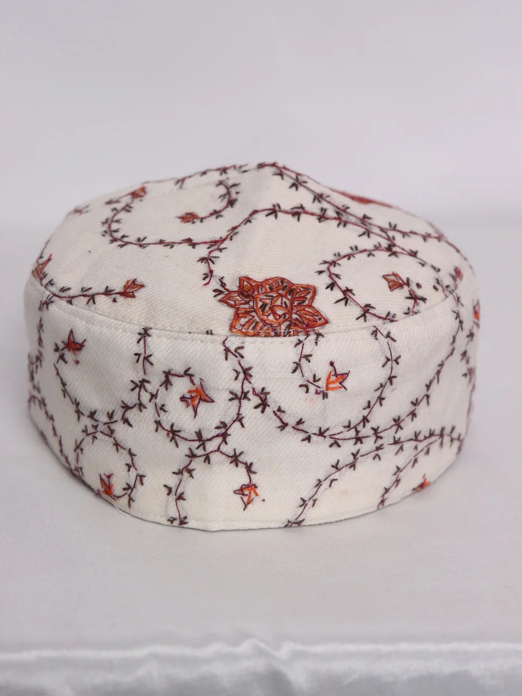 Aabshar White Kashmiri Unique Handmade Sozni Cap|Topi For Men