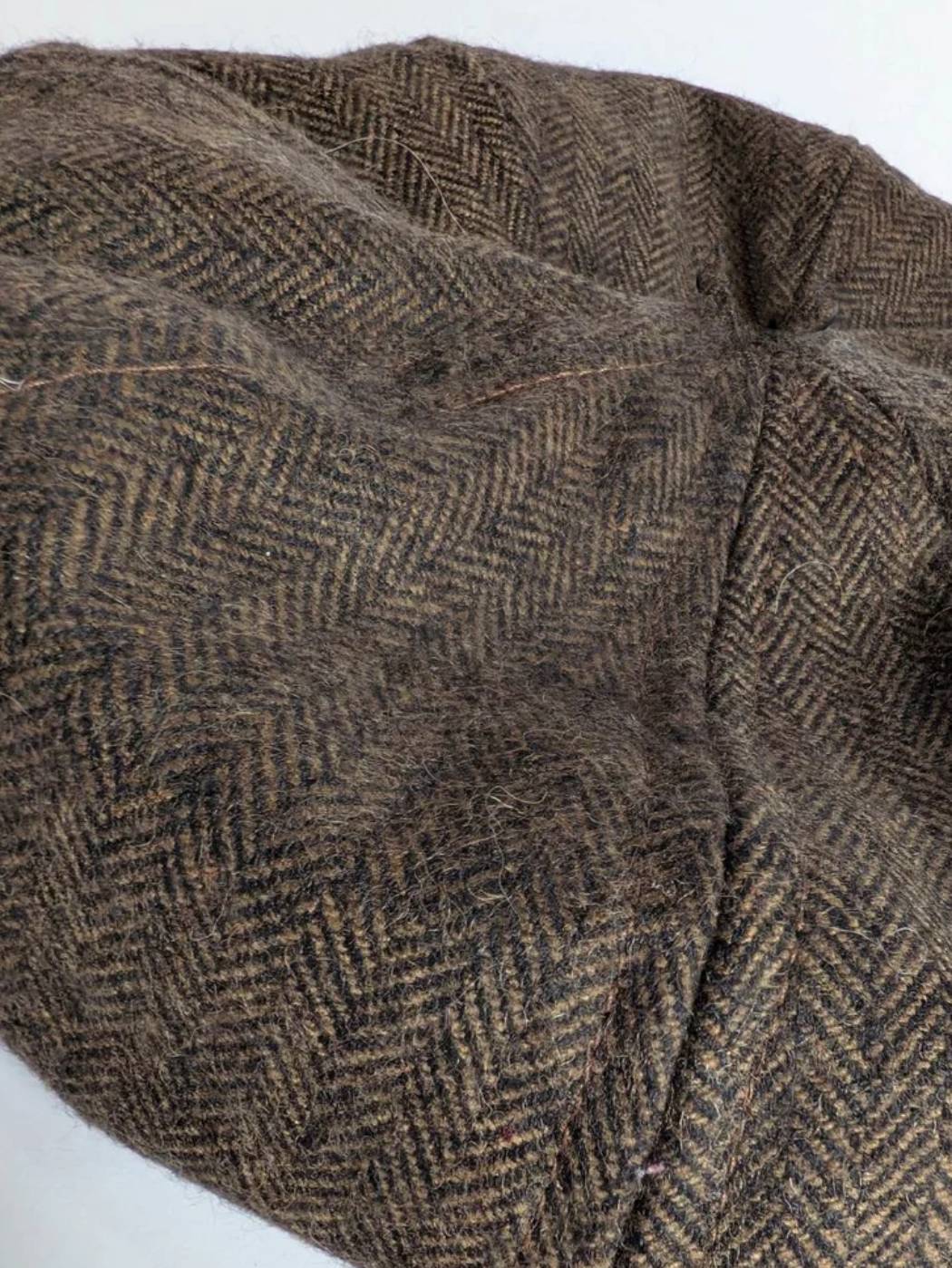 French Tweed Newsboy Cap in Peaky Blinders Style | Brownish Lines