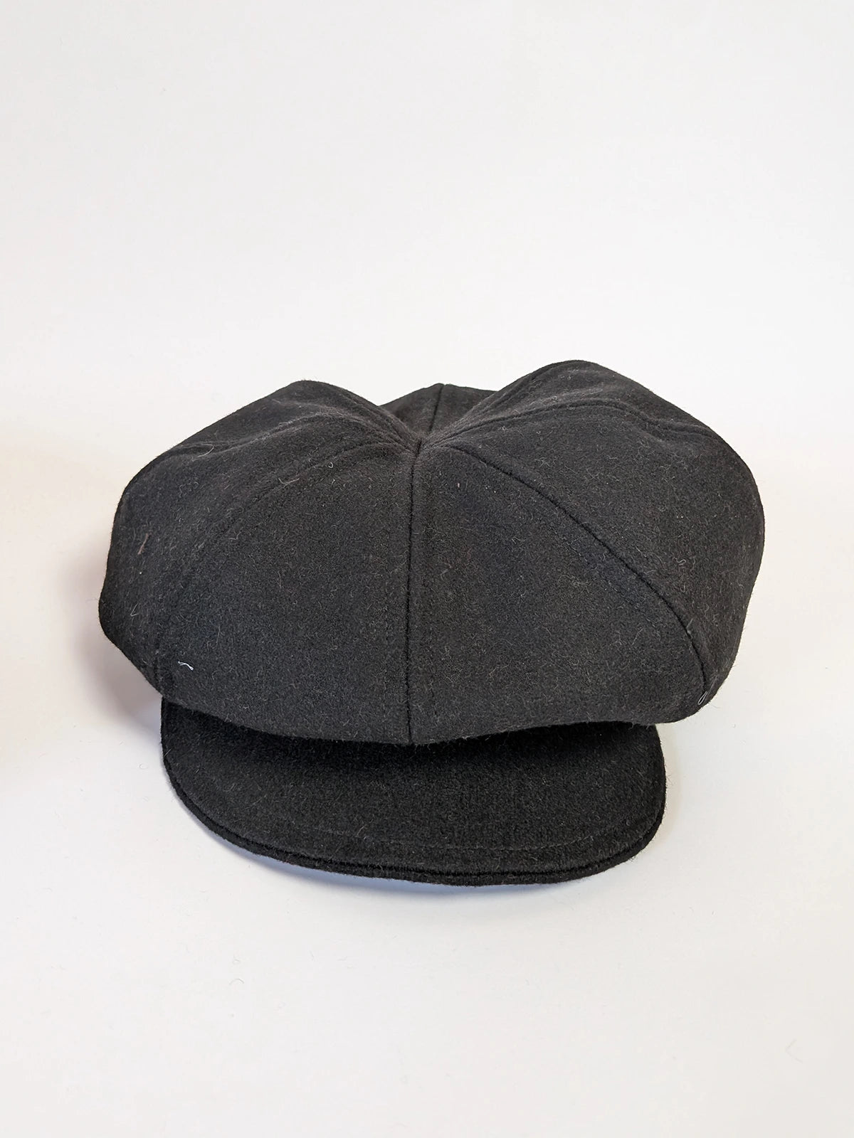 black eight panel cap