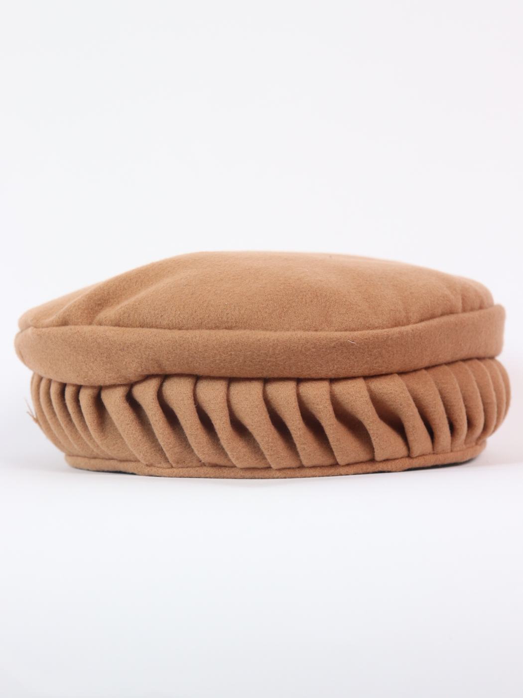 golden brown cap for gents in pakol