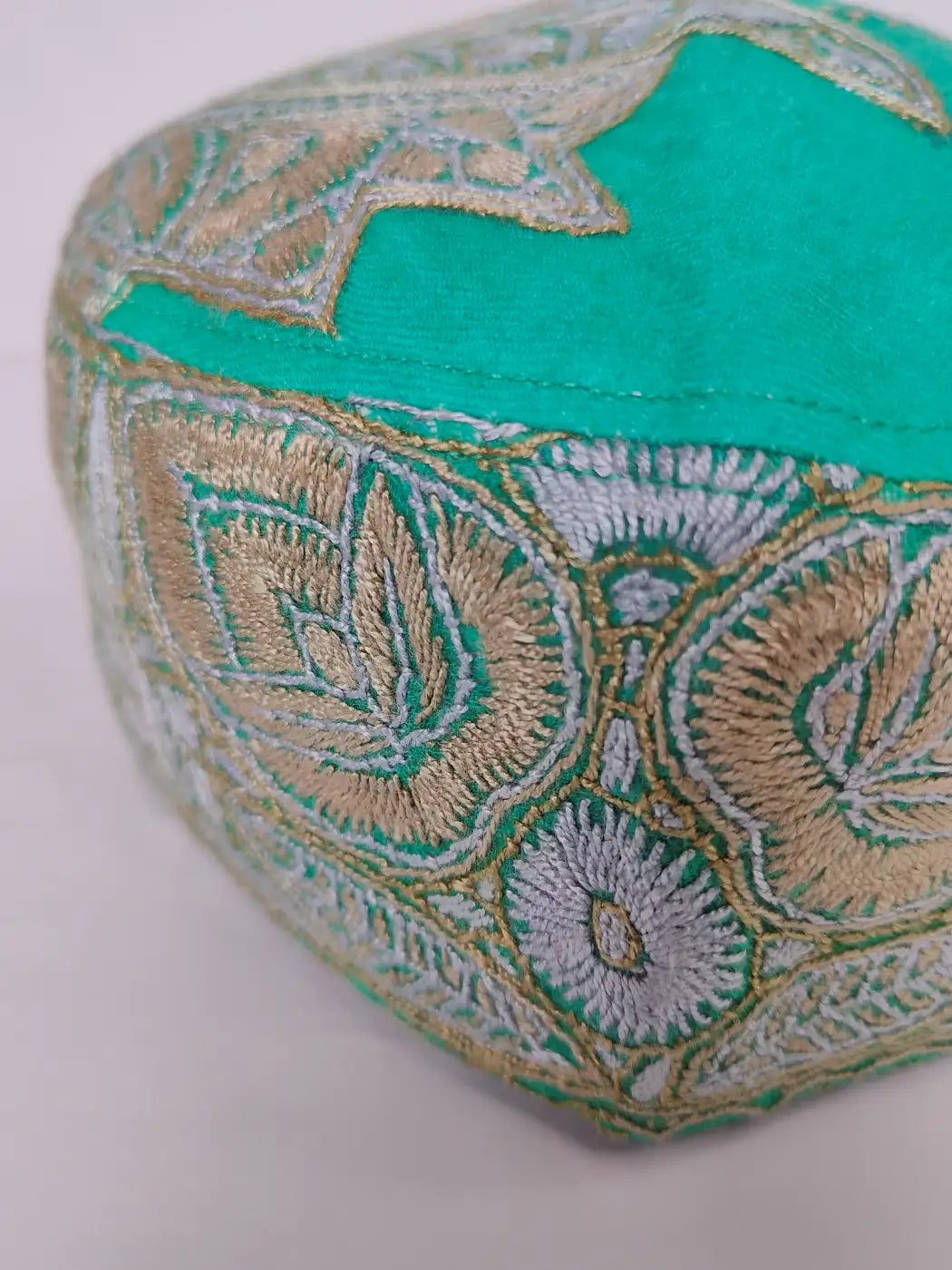 Kashmiri hand sozni cap