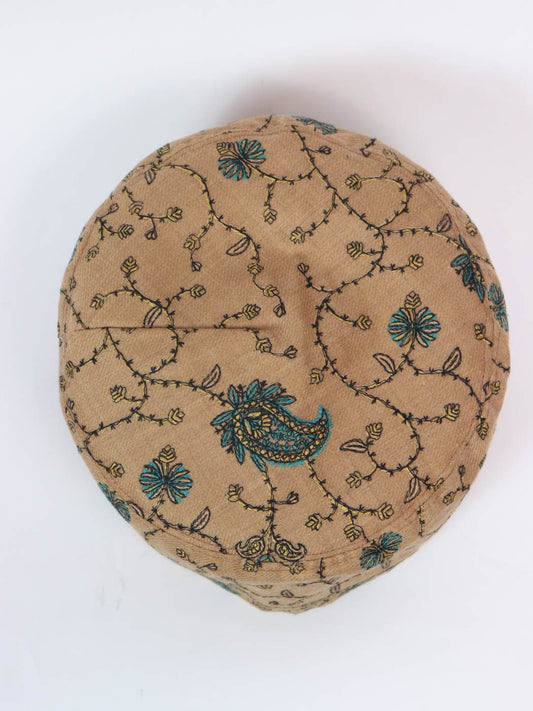Beige Kashmir cap in sozni embroidery top side