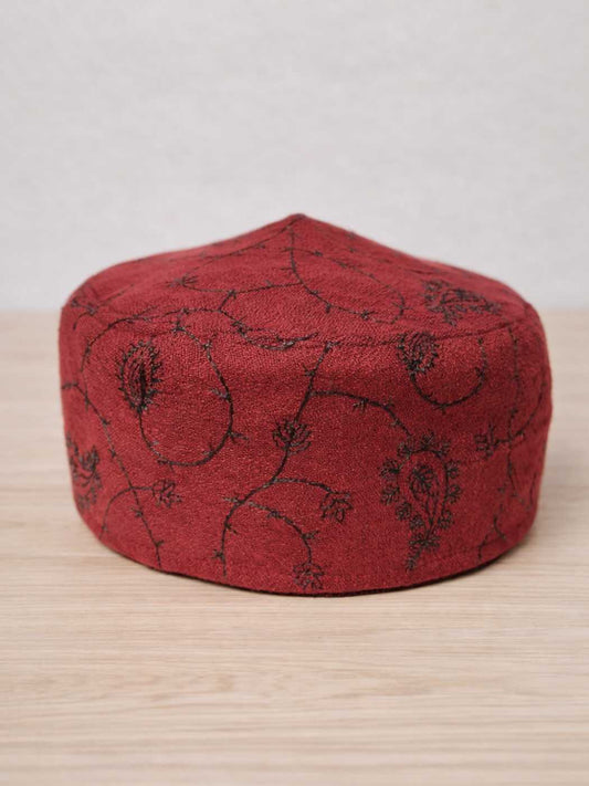 red washable topi in sozni