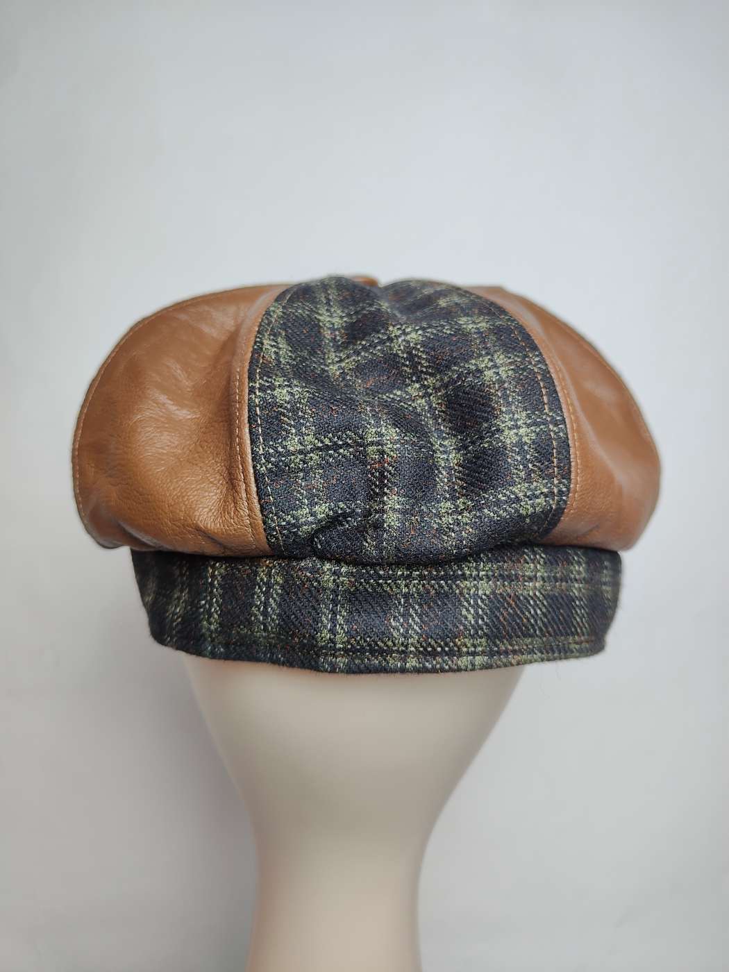 Newsboy French Style Baggy Cap in Leather and Tweed