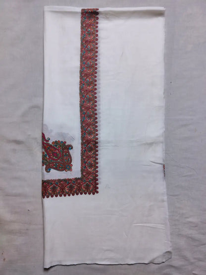 beige Arabic rumal with continuous border and paisley pattern 