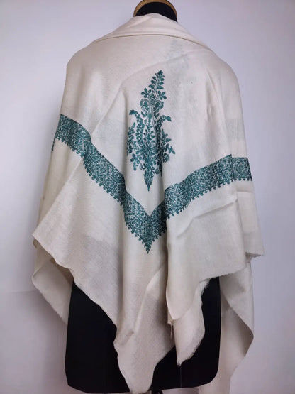 arabic rumal with paisley design in kashmiri embroidery