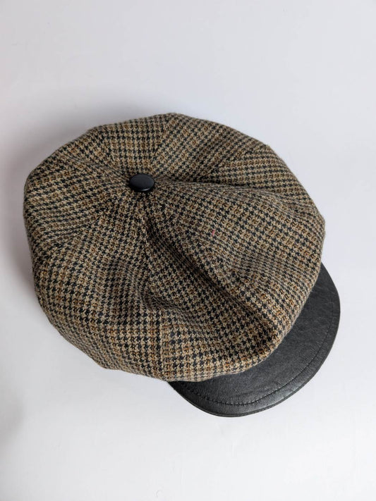 flat tweed cap with front leather