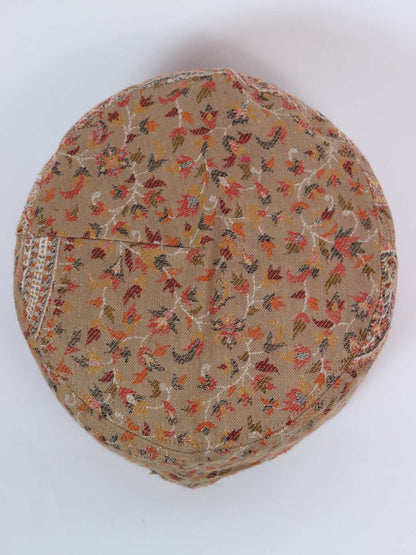 beige kani cal top sode in florals