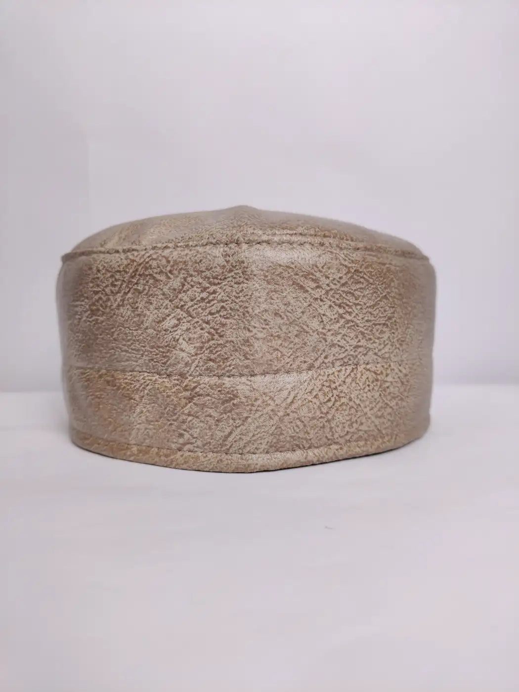 Leather cap for gents