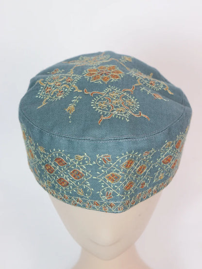 Rasik Kashmiri Grey Foldable Toosha Cap with Hand Sozni Embroidery