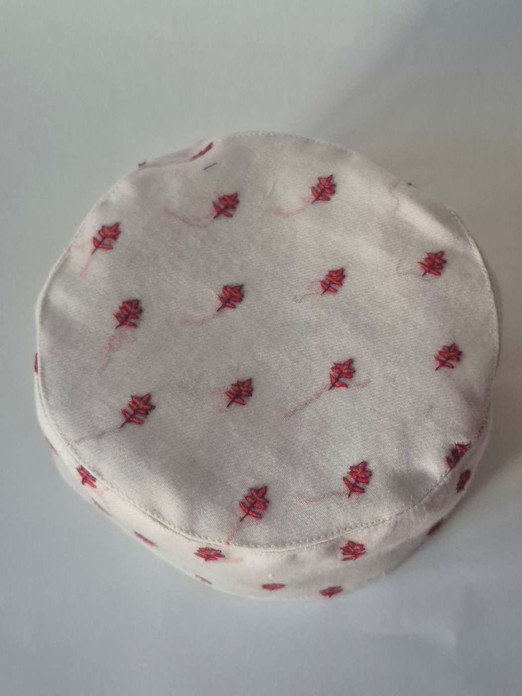 Classic White Kashmiri Cap With Hand Sozni Work Boothis