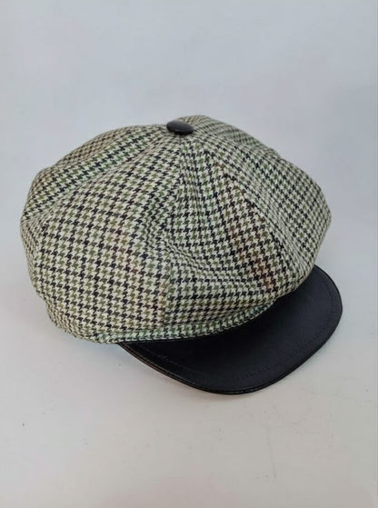 check lakeer french cap in green