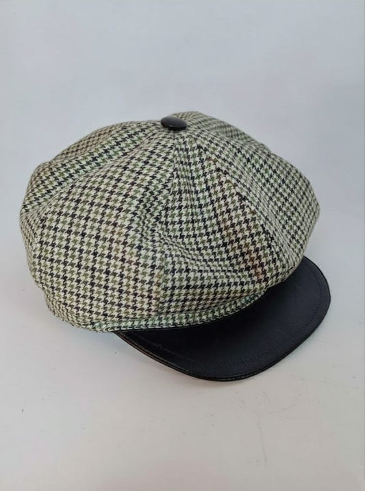 check lakeer french cap in green
