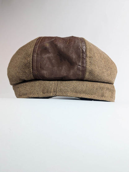 french cap in brown leather