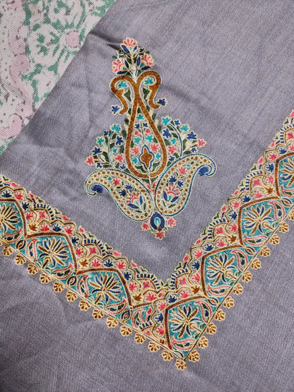 headwear scarf for men with paisley motif at corner