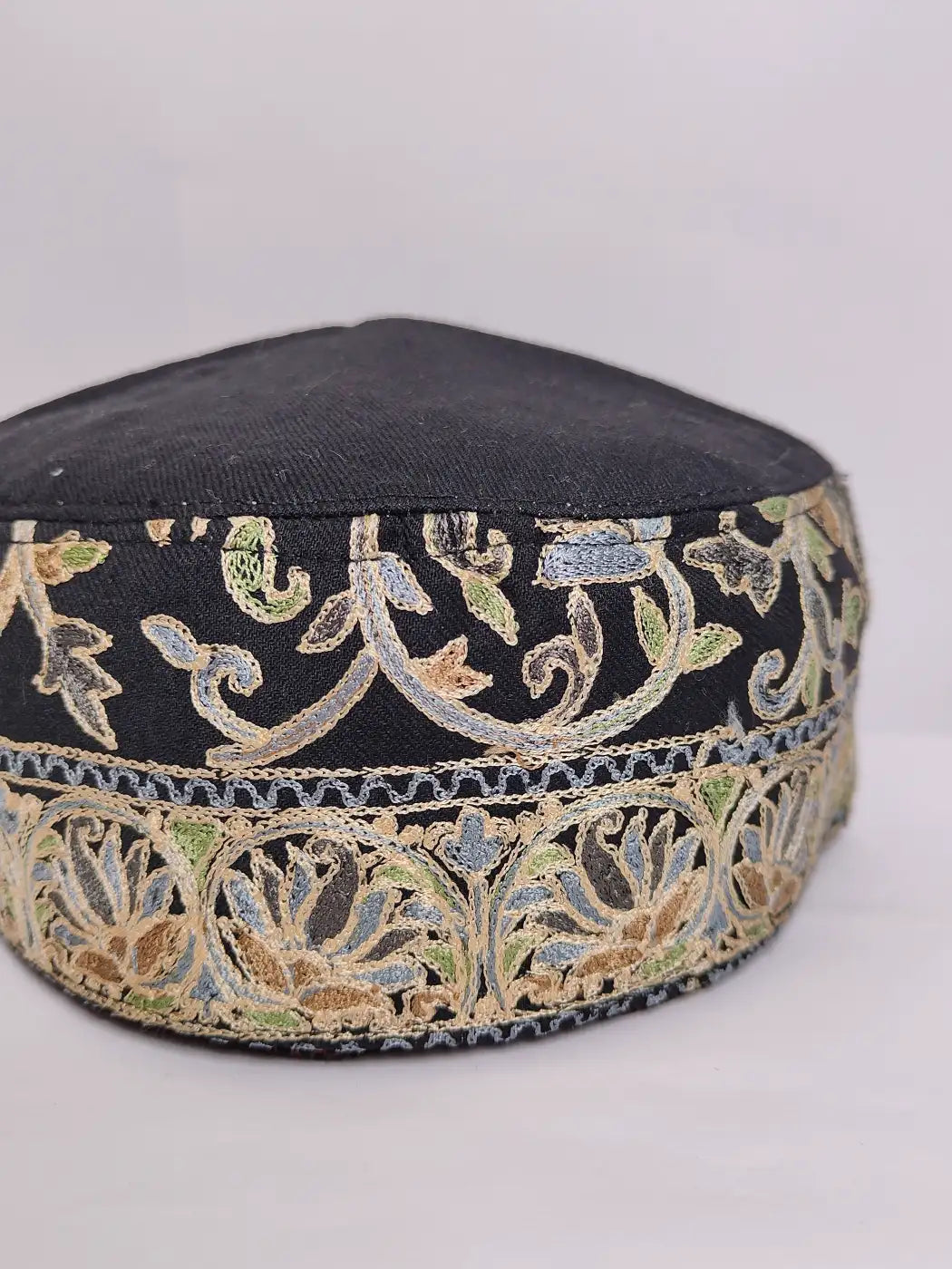Kashmiri Mens Black Cap with Alif Aari Embroidery