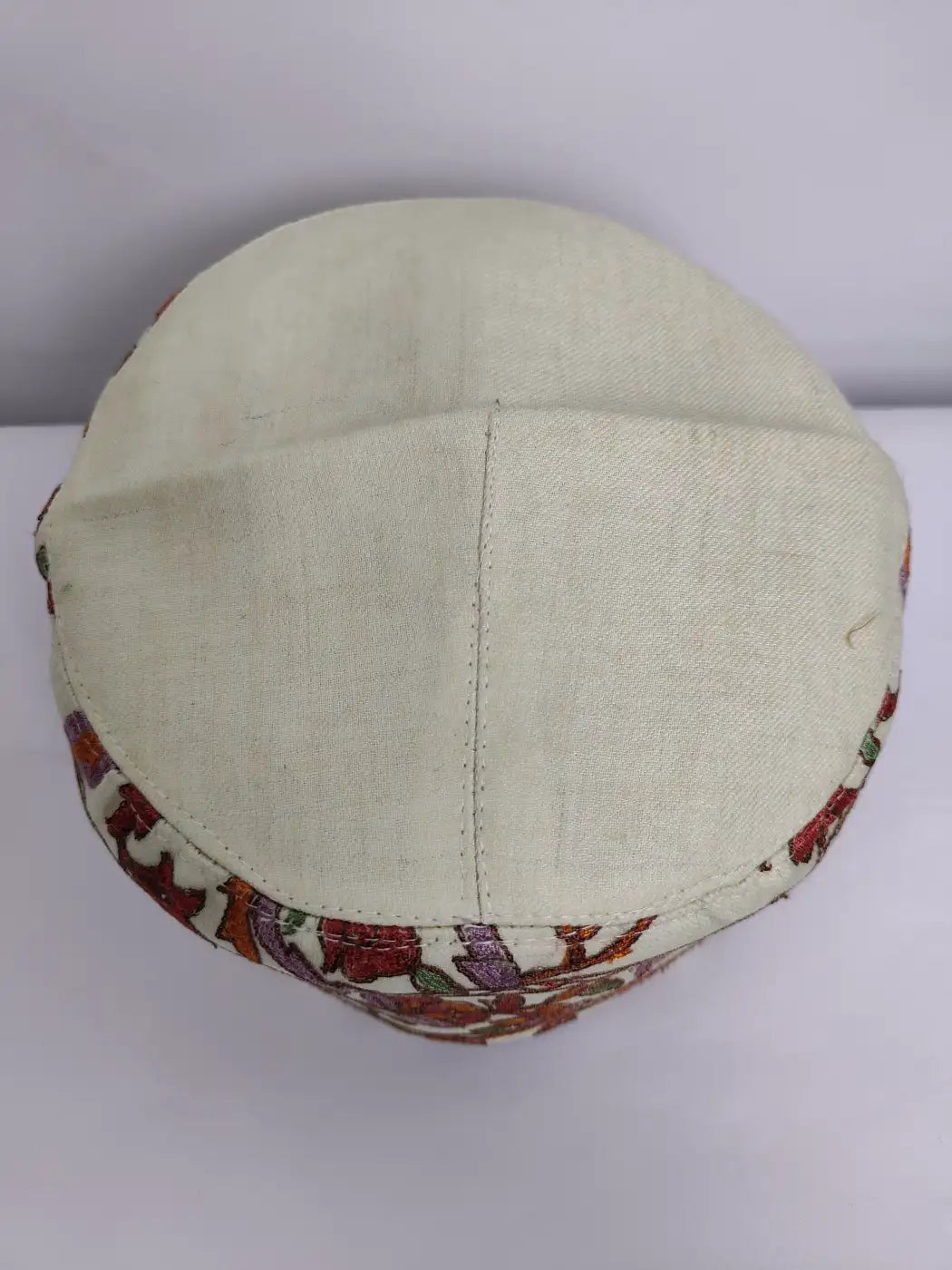 Kashmiri topi with plin top side