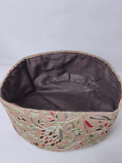 kashmiri cap in beige inside lining