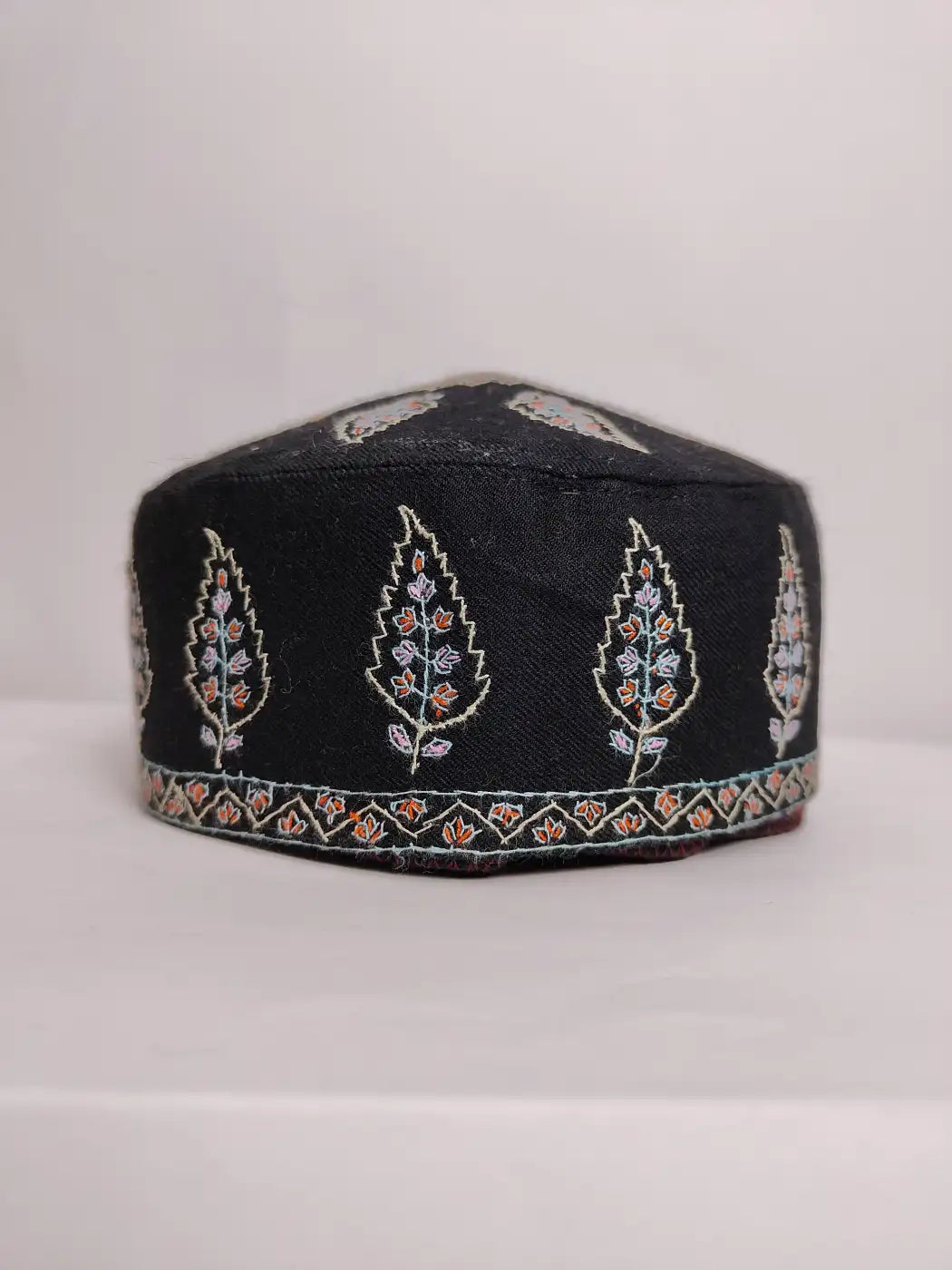 Fareed Black Mens Pure Pashmina Cap with Kashmiri Hand Sozni Embroidery
