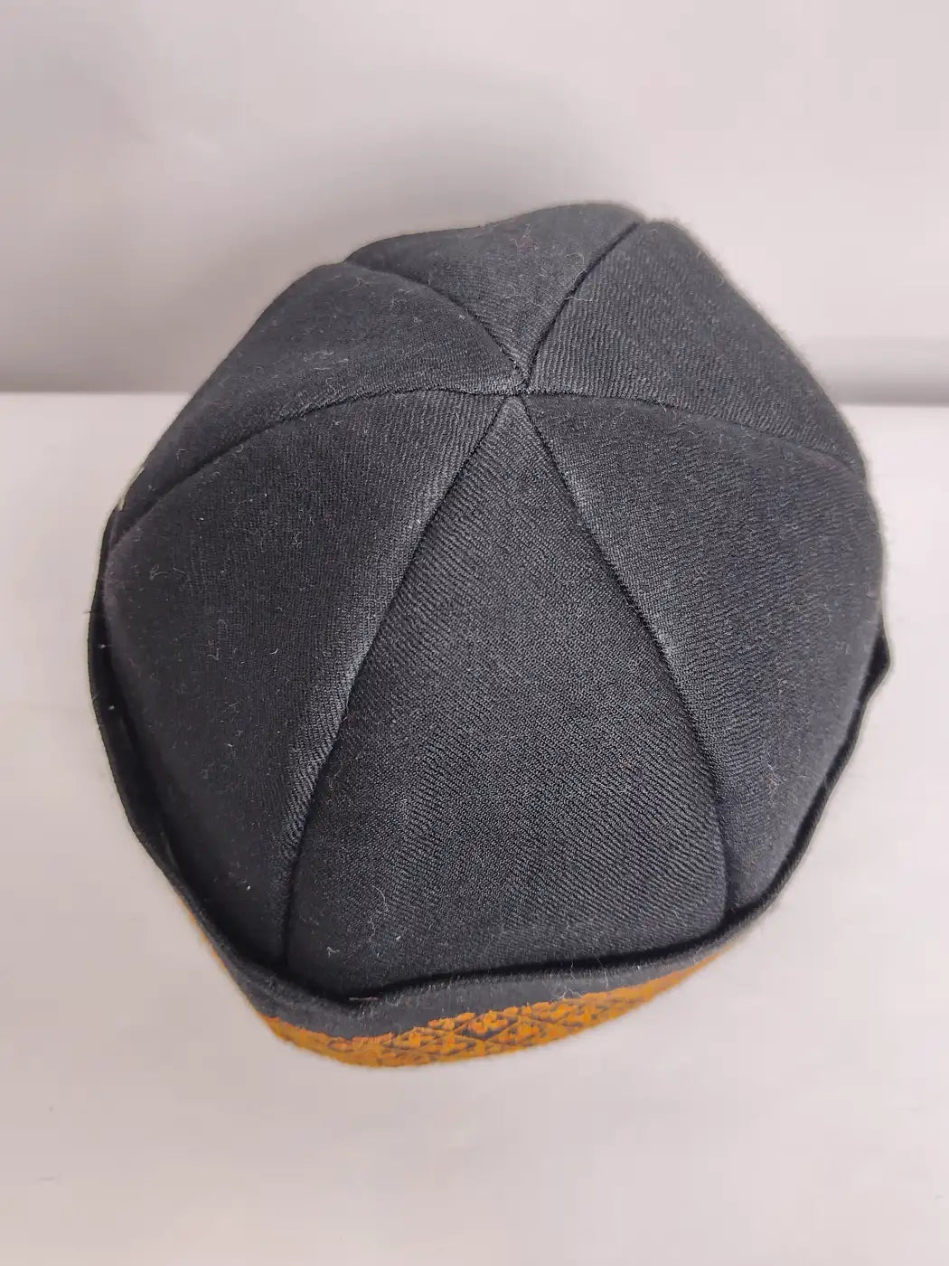 Kashmiri topi in black top side