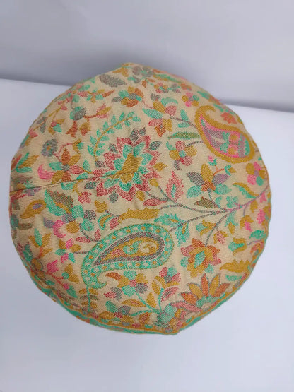 top side beige cap with florals