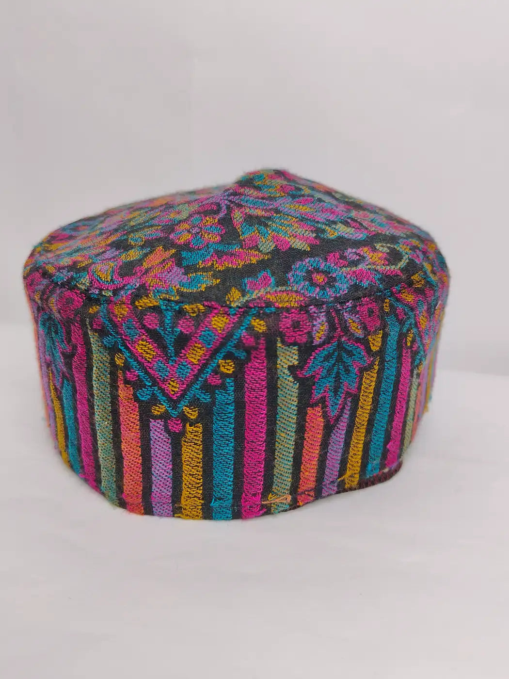 black Kashmiri lightweight cap with lakeer pattern in kani