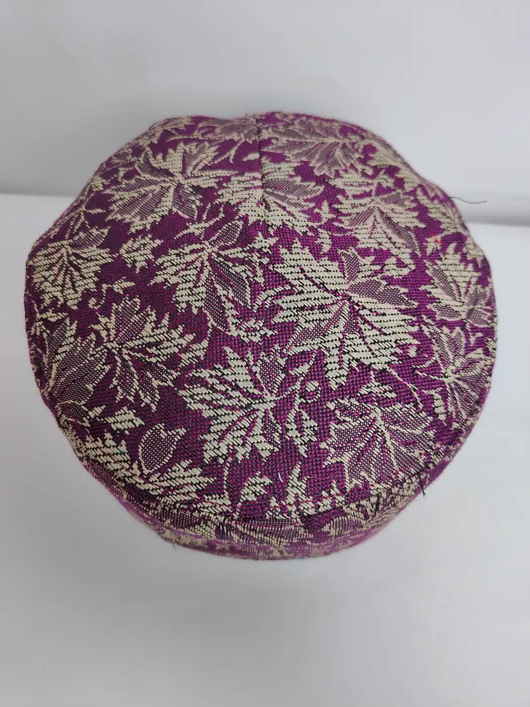 purple kani cap top side in Chinari motifs 