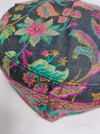 Topi with kani woven florals 