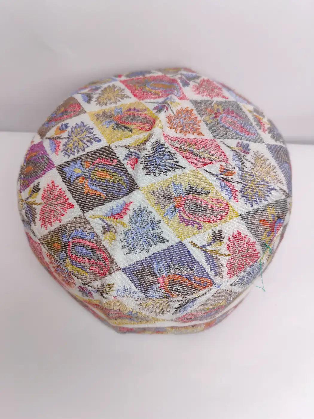 Kani unique cap top side