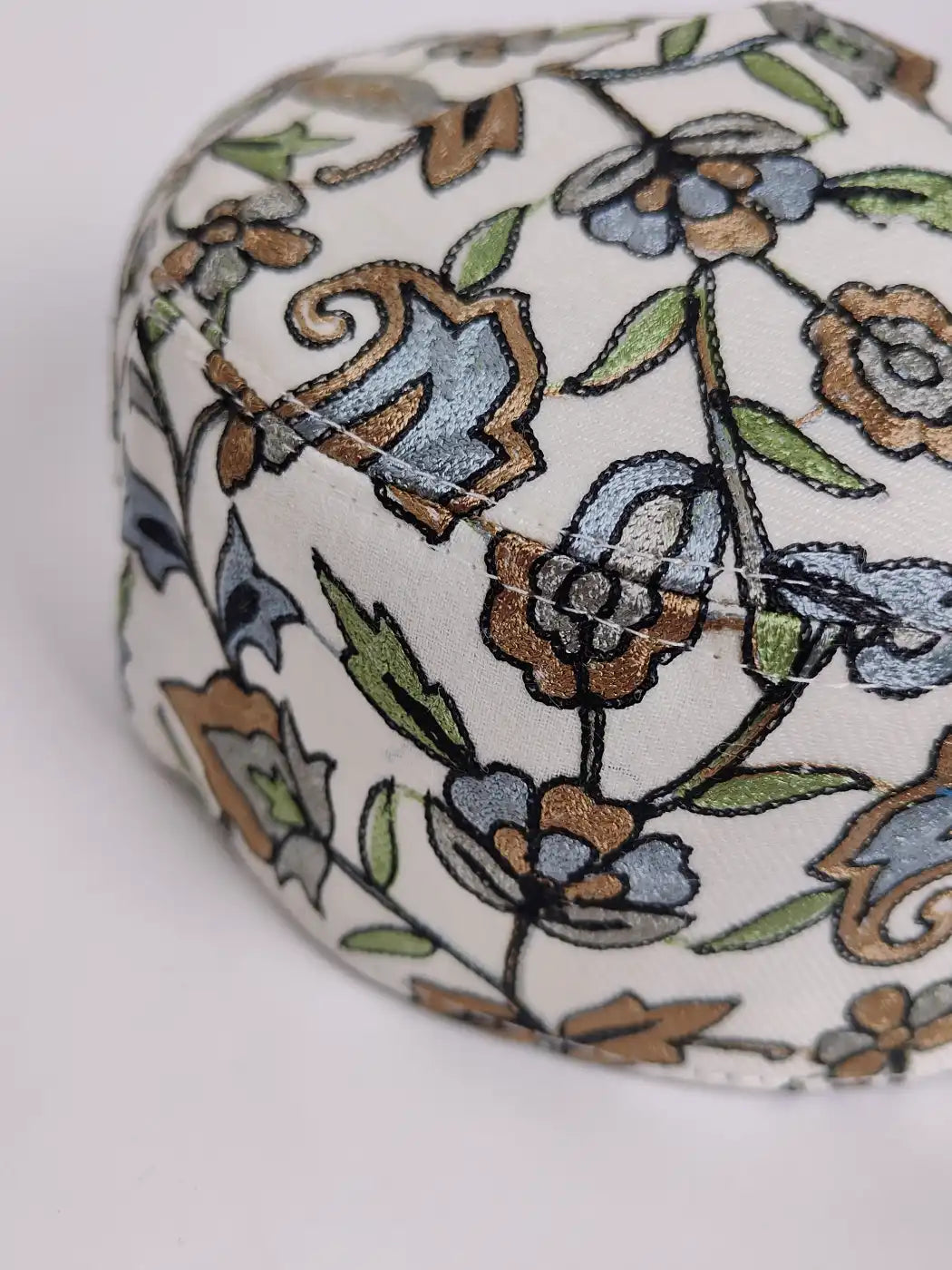 Gents White Cap with Nalki Aari Embroidery