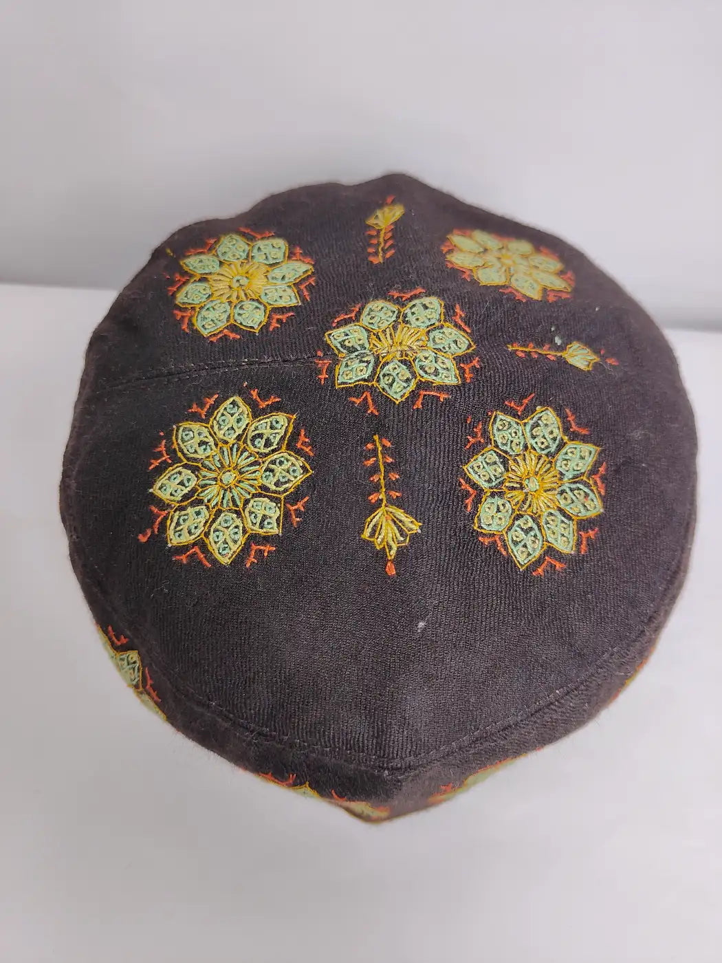 Kashmiri lightweight cap in brown colour with sozni embroidery on top side