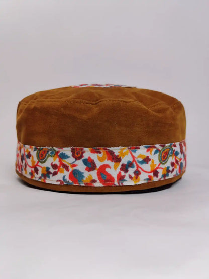 brown classic cap in velvet with border kani print 
