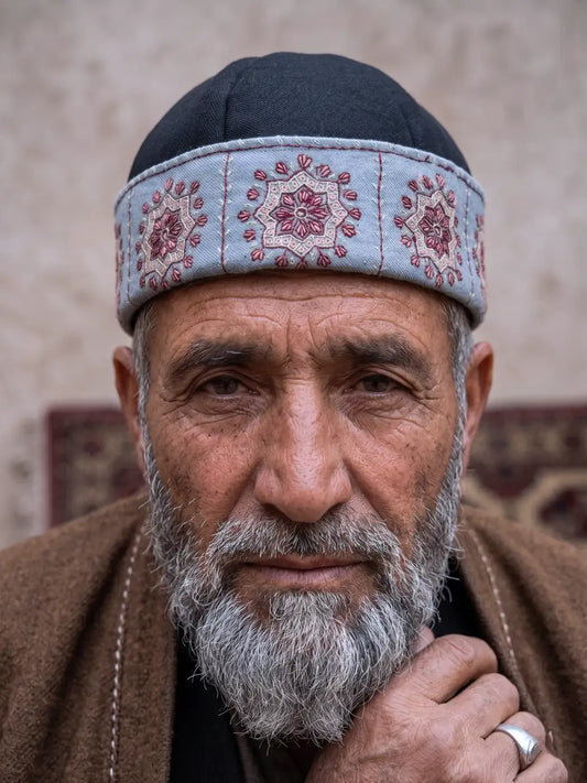 kashmiri wool cap with sozni embroidery