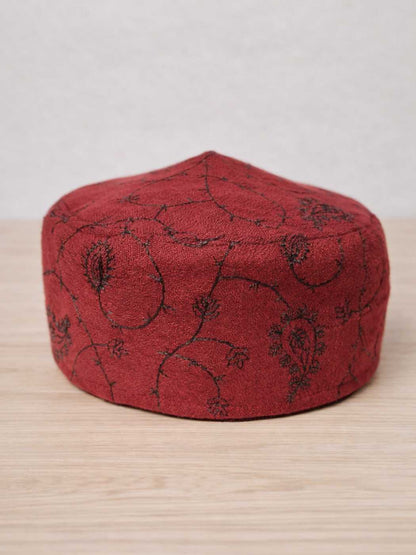 red washable topi in sozni