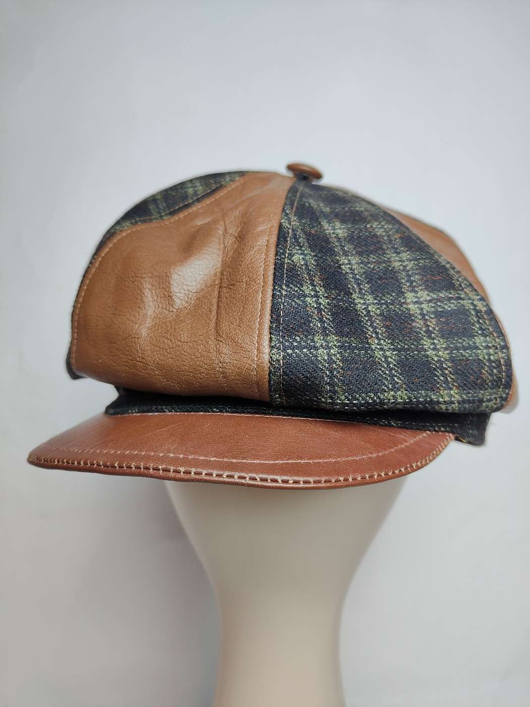 Newsboy French Style Baggy Cap in Leather and Tweed