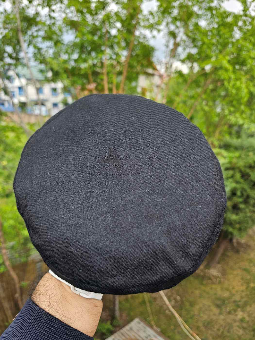 sindi cap in black colour topside plain