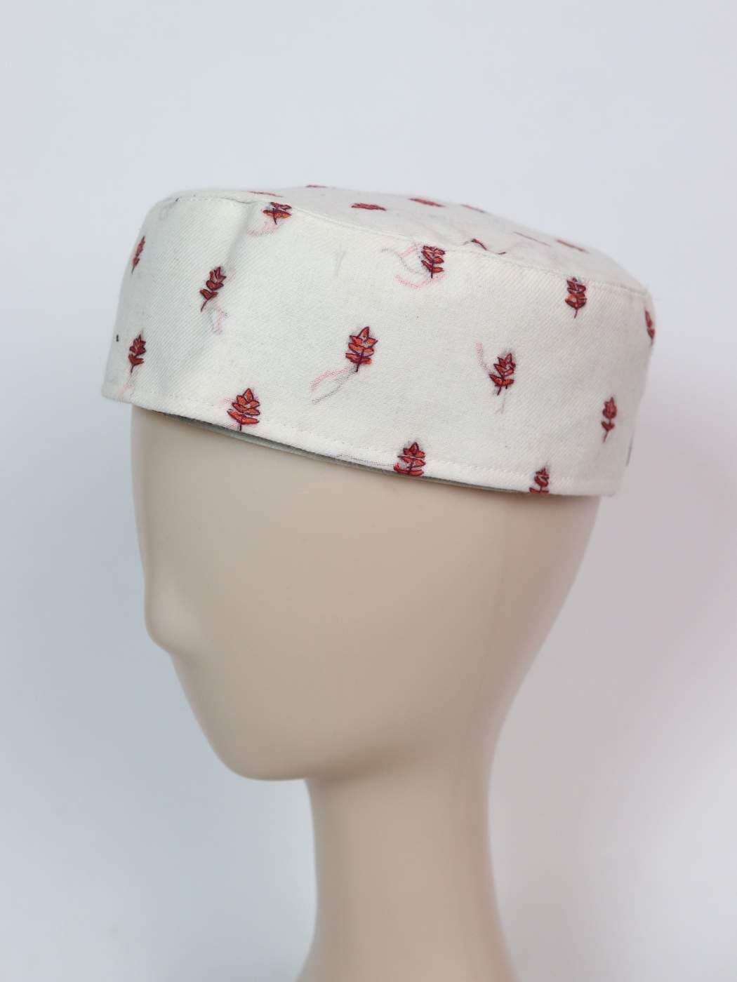 Classic White Kashmiri Cap With Hand Sozni Work Boothis